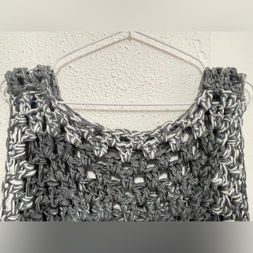 Reversible Design Knit Tank Vest - Picture 5 of 6